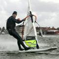 Скорость Стива Торпа превысила 50,01 узлов или 93 км/ч
